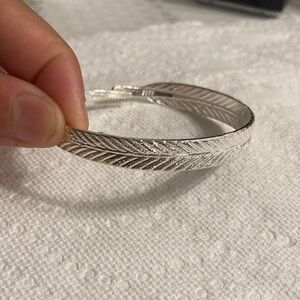 Elegant Silver Feather Bangle